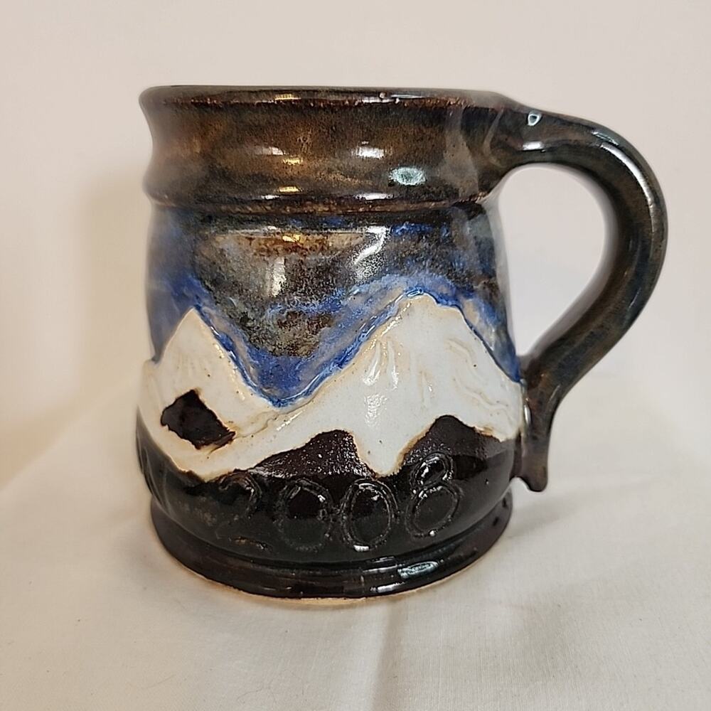 Juniper Hill Ceramics Bend Oregon 2008 Signed Mug Mountains Textured Blue Brown